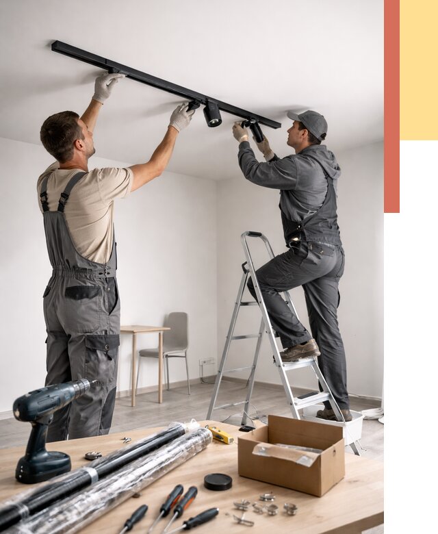 Установка трековых светильников в натяжной потолок в Озерске от 4260 руб. | ОТДЕЛОЧНИК-Озр